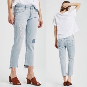 AG Ex-Boyfriend Light Wash Boyfriend Straight Leg Slim 27 Years Naturale Crop 30